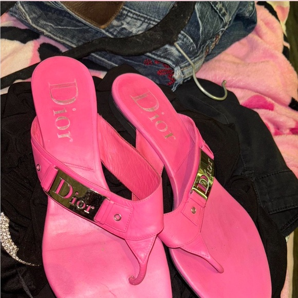 Dior Pink Sandals with Metallic Accents - Picture 1 of 3